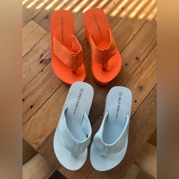 Set of 2 Pairs- Platform Flip Flops - Picture 2 of 8